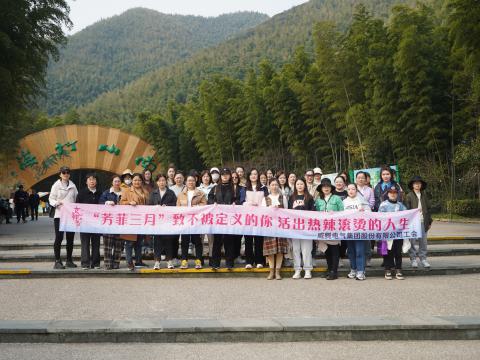 “青春如你，，，，，，不被界说” —— 致敬活出热辣滚烫人生的你